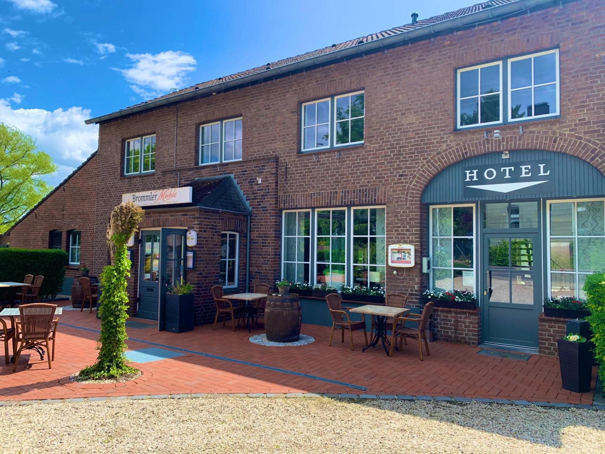Hotel & Restaurant Brommler Muehle Gangelt Exterior photo
